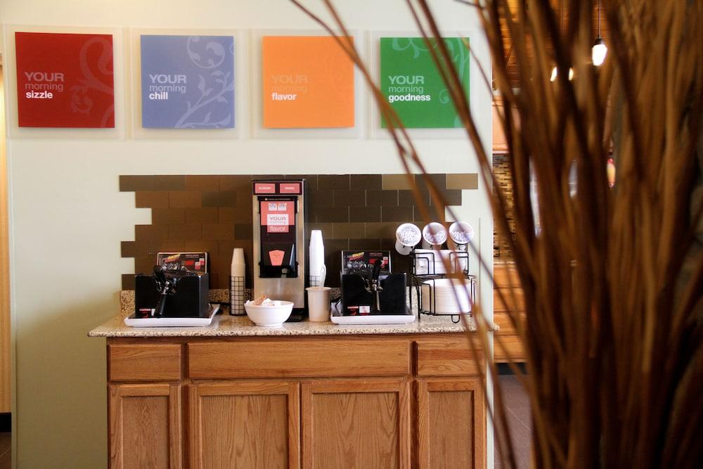 Comfort Inn & Suites Syracuse-Carrier Circle East Syracuse Εξωτερικό φωτογραφία