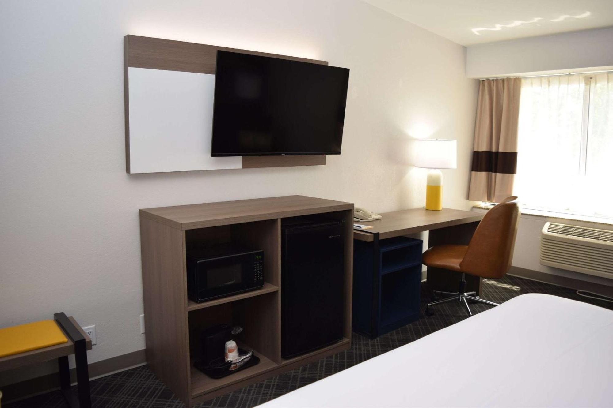 Comfort Inn & Suites Syracuse-Carrier Circle East Syracuse Εξωτερικό φωτογραφία