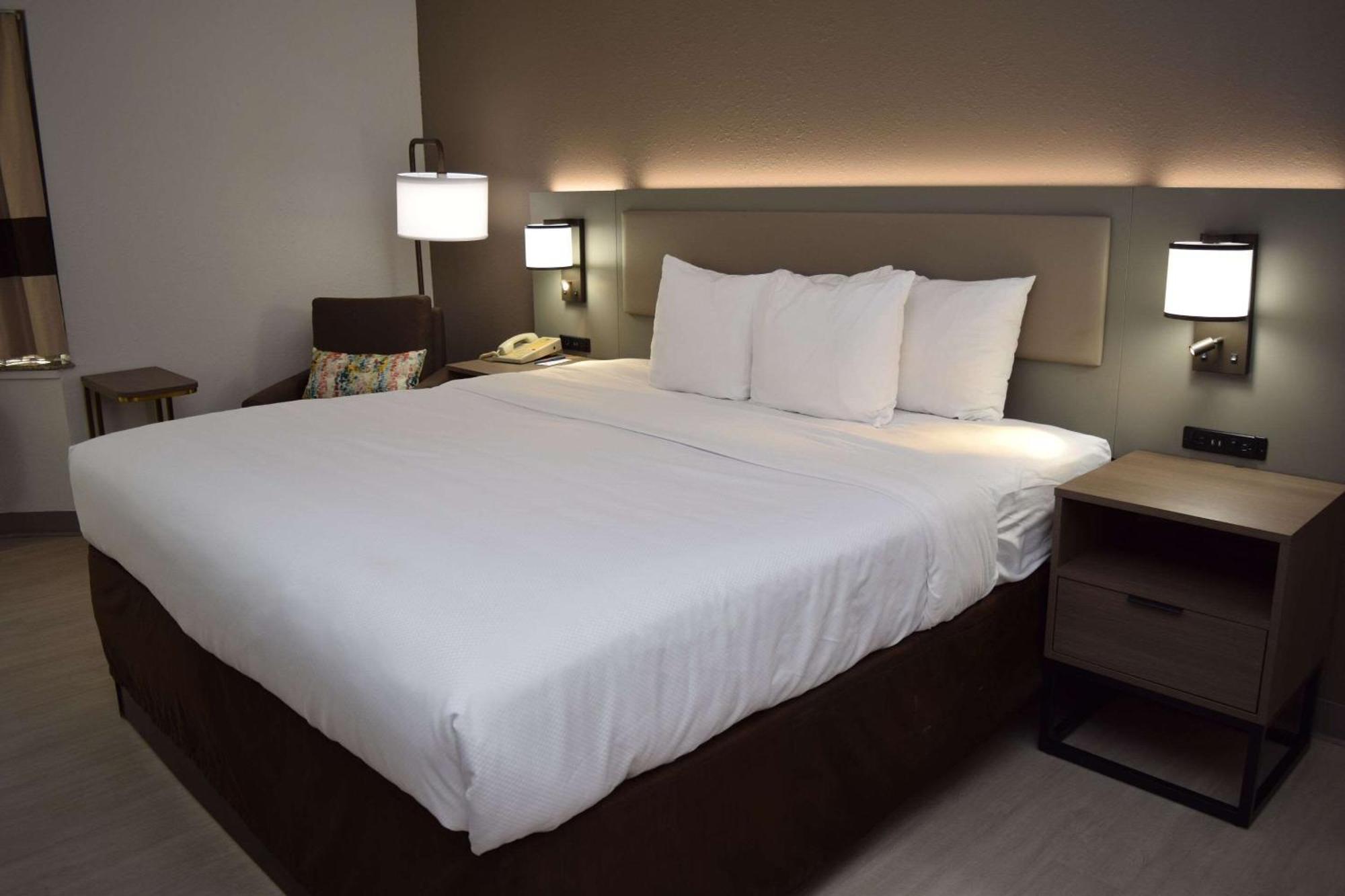 Comfort Inn & Suites Syracuse-Carrier Circle East Syracuse Εξωτερικό φωτογραφία