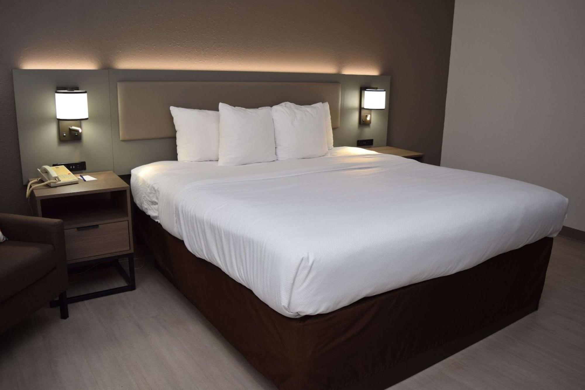 Comfort Inn & Suites Syracuse-Carrier Circle East Syracuse Εξωτερικό φωτογραφία
