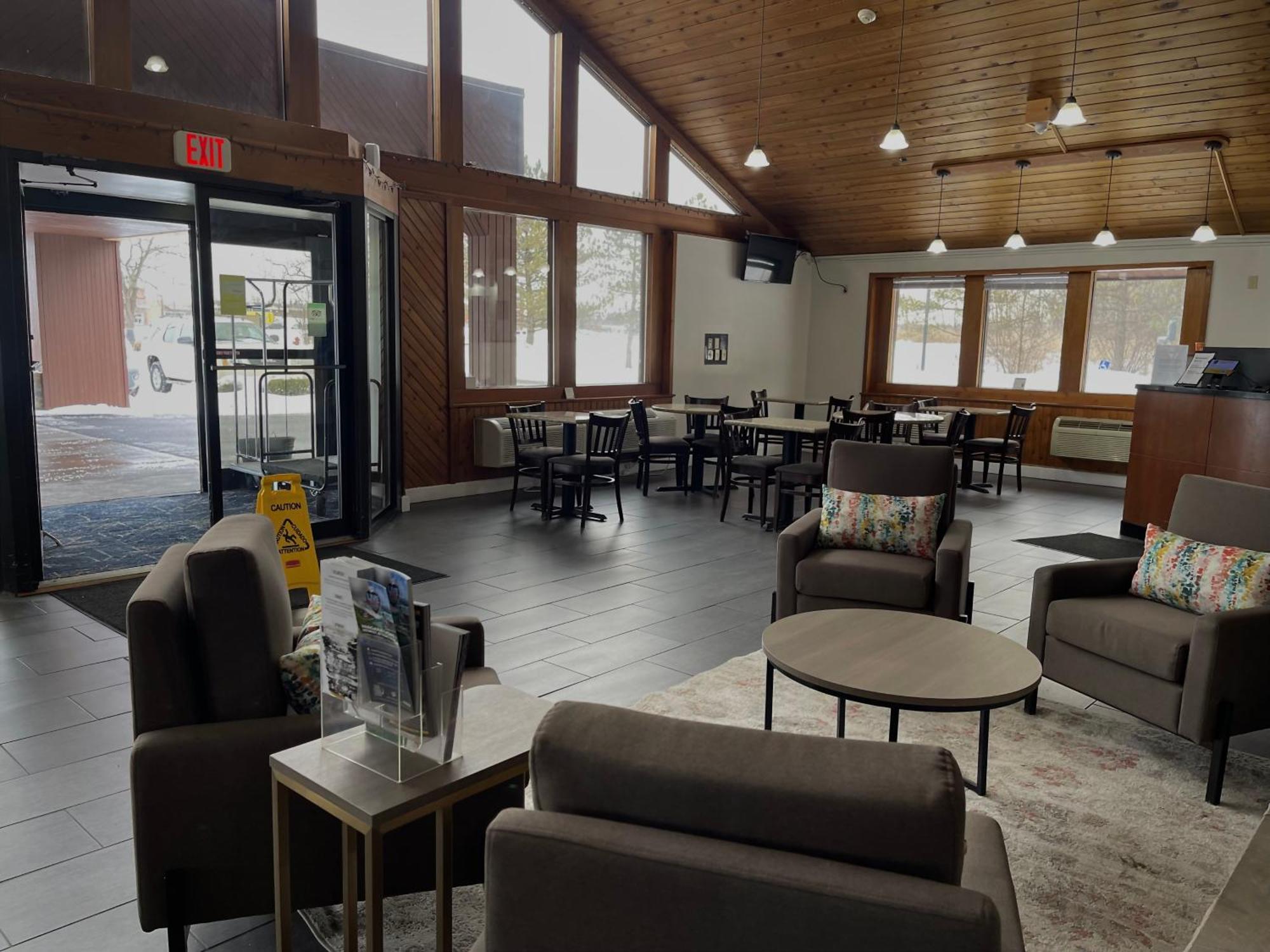 Comfort Inn & Suites Syracuse-Carrier Circle East Syracuse Εξωτερικό φωτογραφία