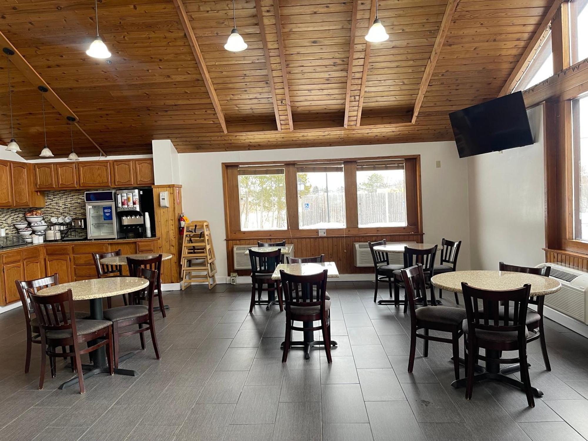 Comfort Inn & Suites Syracuse-Carrier Circle East Syracuse Εξωτερικό φωτογραφία