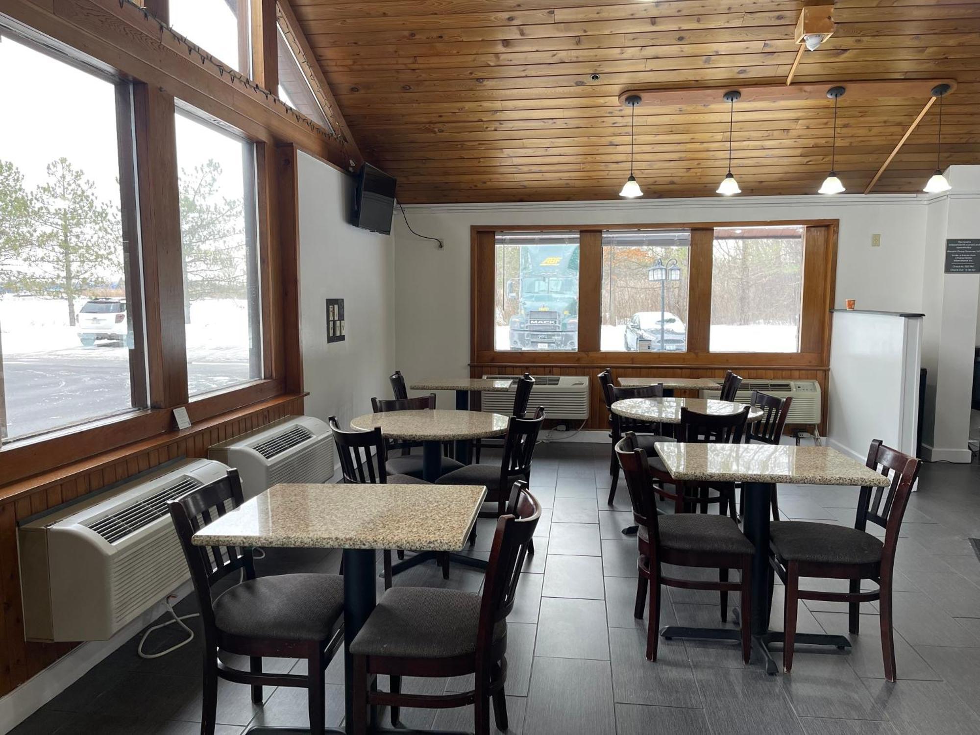 Comfort Inn & Suites Syracuse-Carrier Circle East Syracuse Εξωτερικό φωτογραφία